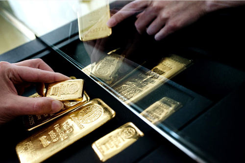  Giá vàng chốt tuần sụt giảm mạnh. Ảnh: Bloomberg.