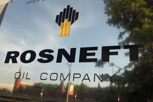 Rosneft bán gần 20% cổ phần cho Qatar và Glencore. Ảnh: Bloomberg