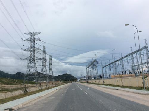 Hoàn thành công trình “Đấu nối Nhà máy điện Vĩnh Tân 4 vào hệ thống điện Quốc gia”. Ảnh: Mai Phương/BNEWS/TTXVN