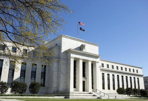 Fed có thể phải tăng lãi suất với tốc độ nhanh hơn dự kiến. Ảnh: Reuters