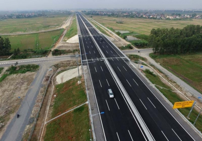 Bản đồ đường cao tốc Hà Nội - Hải Phòng năm 2024 sẽ là niềm tự hào của đất nước với tuyến đường cao tốc hiện đại, tiện lợi, giúp chuyển động hàng hóa và con người nhanh chóng hơn. Điều hòa không khí, giảm ô nhiễm, thời gian di chuyển sẽ được rút ngắn và an toàn hơn.