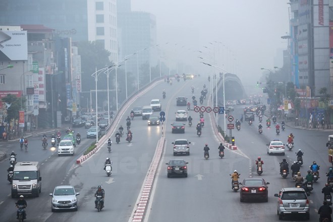 Tại Hà Nội buổi sáng có sương mù nhẹ rải rác, trưa chiều sẽ giảm mây trời nắng