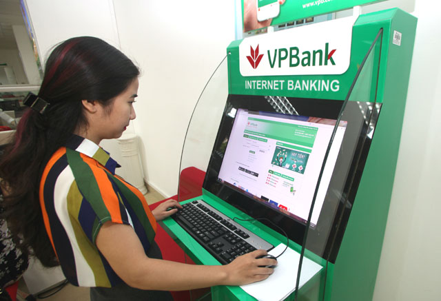 VPBank hiện đang thực hiện chương trình ưu đãi khuyến khích các doanh nghiệp sử dụng dịch vụ của ngân hàng này