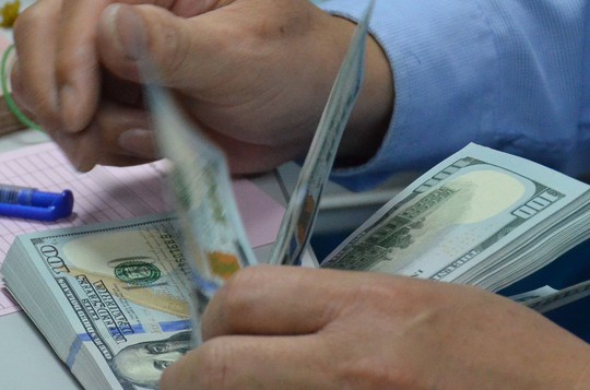   Giá USD giảm xuống đáy gần 2 tháng. Ảnh minh họa