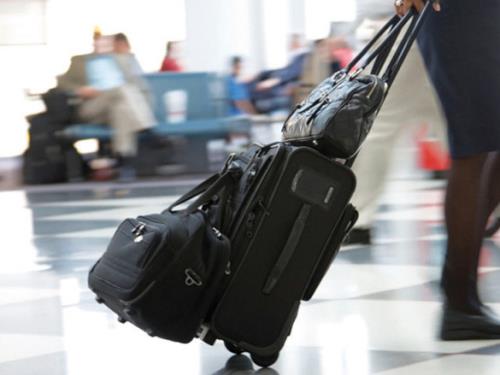 Hành lý xách tay cần được đóng gói gọn ghẽ trong túi xách, va ly theo kích cỡ quy định của các hãng hàng không