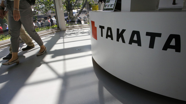 Takata đã thừa nhận lỗi sản phẩm và đồng ý trả 1 tỷ USD để khắc phục hậu quả. 