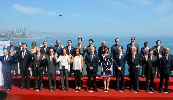  Bộ trưởng 11 nước thành viên còn lại trong cuộc họp hồi tháng 3/2017