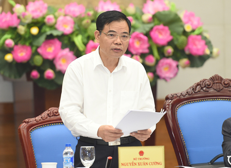 Bộ trưởng Bộ NN&PTNT Nguyễn Xuân Cường phát biểu tại Hội nghị. Ảnh: VGP/Quang Hiếu