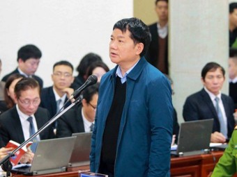 Bị cáo Đinh La Thăng, nguyên Chủ tịch Hội đồng thành viên PVN trả lời Hội đồng xét xử