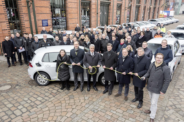 VW đã bàn giao 50 chiếc e-Golf cho thành phố Hamburg, Đức