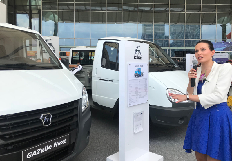 Bà Kristina Dubinina, Giám đốc bán hàng khu vực châu Á của GAZ giới thiệu mẫu xe GAZelle NEXT sáng 6/6