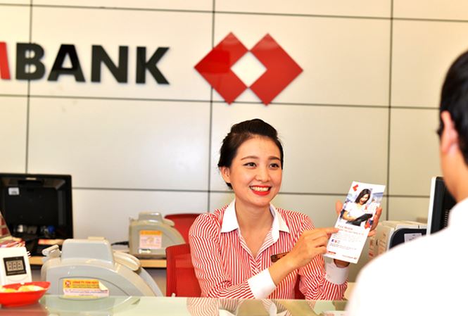 Techcombank hiện đang cung cấp các sản phẩm và dịch vụ tài chính đa dạng cho hơn 5.4 triệu khách hàng ở Việt Nam với mạng lưới 315 chi nhánh trên toàn quốc