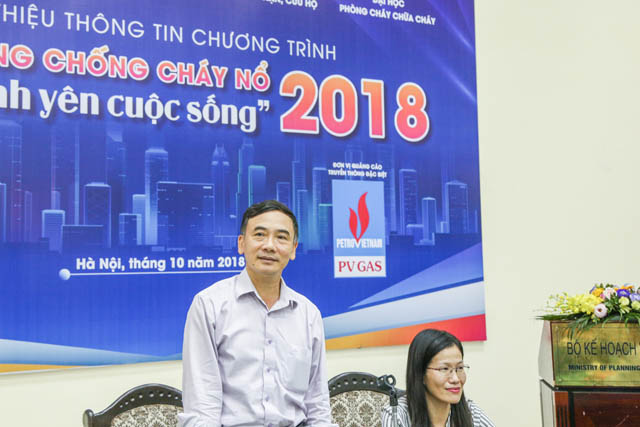 PGS, TS Lê Xuân Đình phát biểu thông tin về Chương trình “Tháng phòng chống cháy nổ 2018”