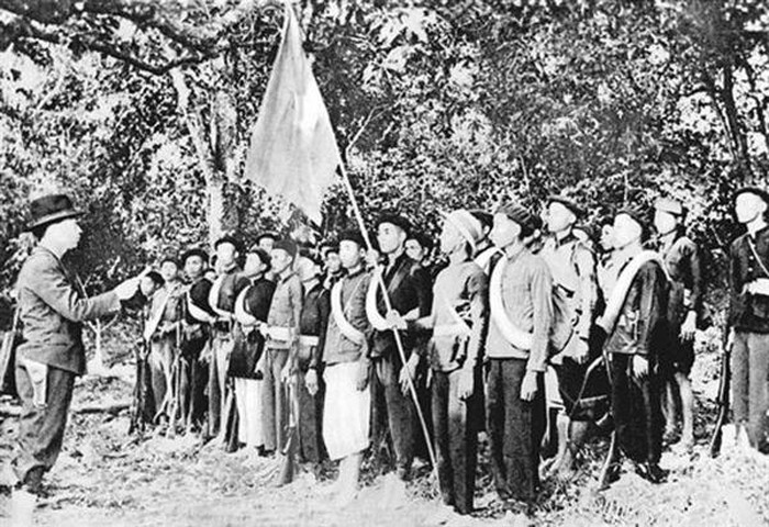 Nhấn vào ảnh để phóng to Ngày 22/12/1944 tại khu rừng thuộc huyện Nguyên Bình (Cao Bằng), Đội Việt Nam Tuyên truyền Giải phóng quân chính thức làm lễ thành lập. (Ảnh tư liệu)