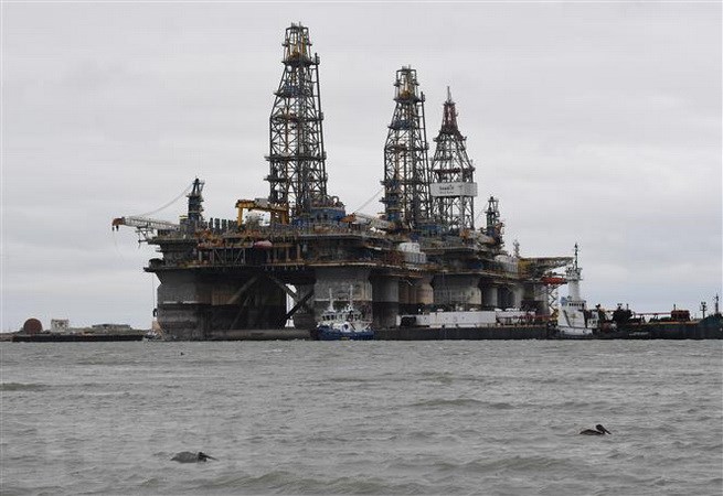 Giàn khoan dầu ở cảng Aransas, bang Texas của Mỹ. (Ảnh: AFP/TTXVN)