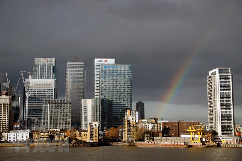 Quang cảnh trung tâm tài chính tại thủ đô London, Anh, ngày 19/11/2018. (Ảnh: AFP/TTXVN)