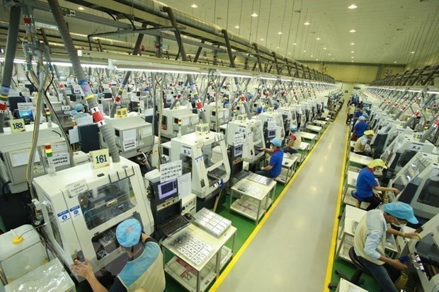 Dây chuyền sản xuất linh kiện điện tử tại Công ty TNHH Bokwang Vina (Khu công nghiệp Điềm Thụy, tỉnh Thái Nguyên). (Ảnh: Hoàng Hùng/TTXVN)
