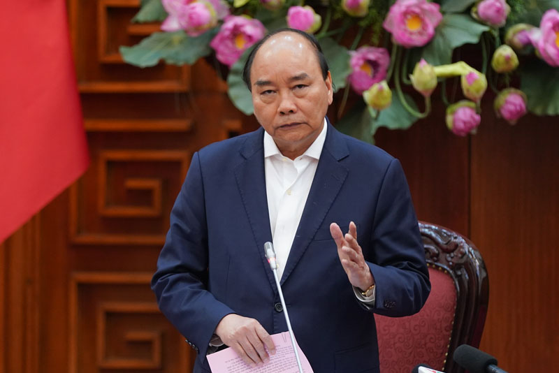 Thủ tướng Nguyễn Xuân Phúc: Phòng, chống dịch với tinh thần bảo vệ sức khỏe người dân là quan trọng nhất. Ảnh: VGP/Quang Hiếu