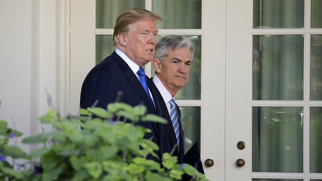 Fed dưới sự điều hành của Chủ tịch Jerome Powell đang có những bước đi đồng nhịp với chính quyền của Tổng thống Donald Trump để cứu nền kinh tế Mỹ khỏi suy thoái do tác động của đại dịch COVID-19
