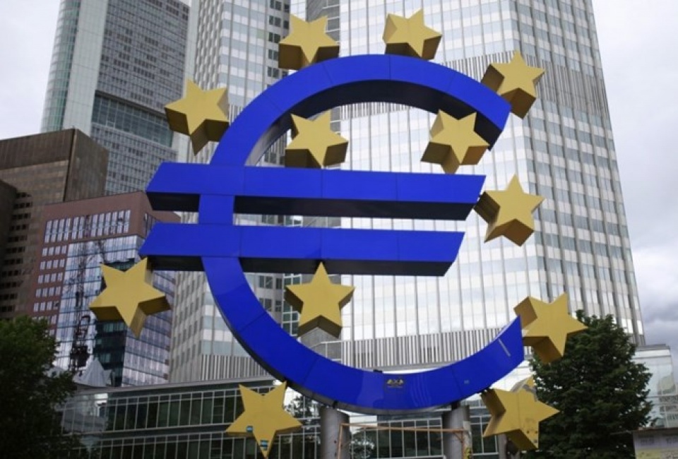 Biểu tượng đồng euro tại Frankfurt, Đức
