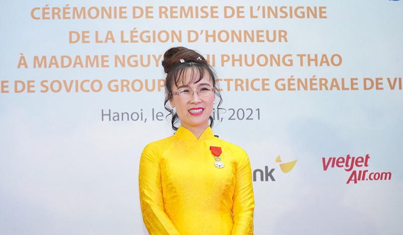 Nữ tỷ phú Nguyễn Thị Phương Thảo nhận Huân Chương Bắc đẩu Bội tinh do Chính phủ Pháp trao tặng
