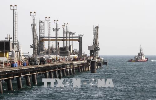 Một cơ sở lọc dầu của Iran trên đảo Khark. Ảnh: AFP/TTXVN 