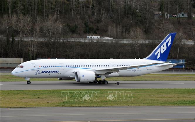 Máy bay 787 Dreamliner của Hãng Boeing thực hiện chuyến bay thử nghiệm tại nhà máy ở Seattle, bang Washington, Mỹ. Ảnh tư liệu: AFP/TTXVN