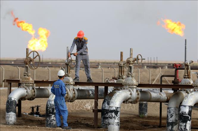  Một cơ sở lọc dầu tại Nasiriyah, Iraq. Ảnh: AFP/TTXVN