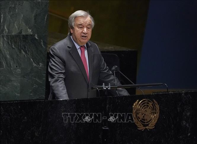 Tổng Thư ký Liên hợp quốc Antonio Guterres phát biểu tại phiên họp Đại Hội đồng LHQ ở New York, Mỹ ngày 23/2/2022. Ảnh: AFP/TTXVN