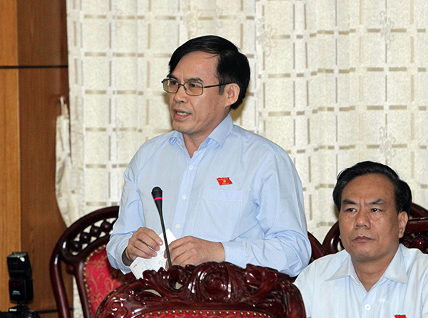 Đại biểu Quốc hội tỉnh Cao Bằng Phùng Văn Hùng, Ủy viên Thường trực Ủy ban kinh tế của Quốc hội