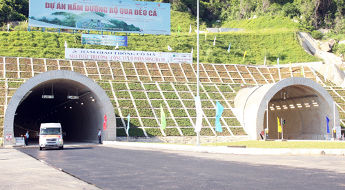 Dự án hầm đường bộ Đèo Cả (Ảnh: VnExpress)