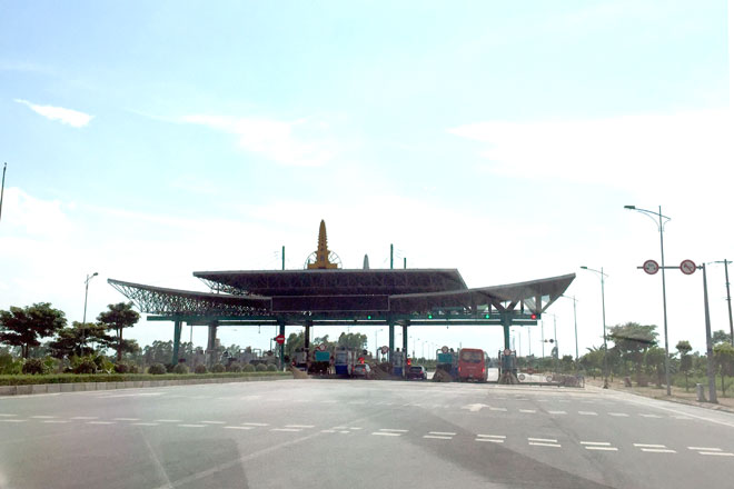 Trạm thu phí BOT Mỹ Lộc - Nam Định (Ảnh: Lao Động)