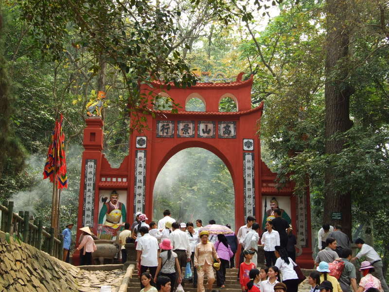 Khu di tích Đền Hùng (Ảnh: thuonghieuvietnoitieng.vn)