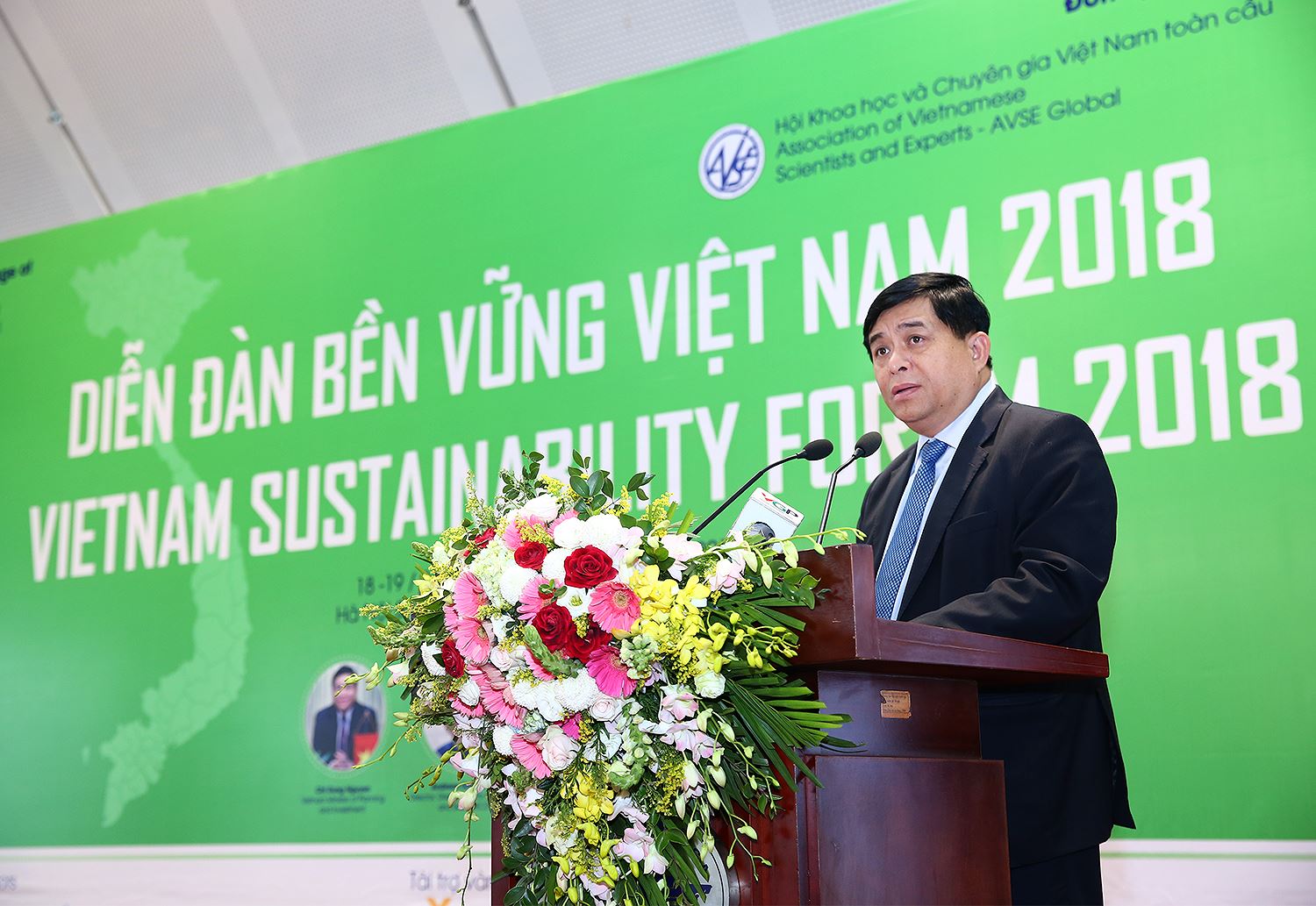 Bộ trưởng Bộ KH&ĐT Nguyễn Chí Dũng phát biểu tại Diễn đàn (Ảnh: LT)