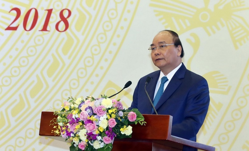 Thủ tướng Nguyễn Xuân Phúc chủ trì Hội nghị trực tuyến Chính phủ với các địa phương (Ảnh: Vietnam+)