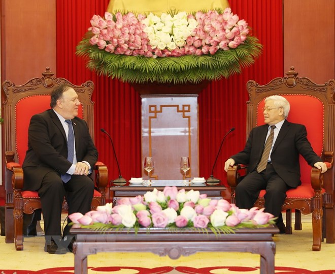 Tổng Bí thư Nguyễn Phú Trọng tiếp Ngoại trưởng Hoa Kỳ Mike Pompeo thăm chính thức Việt Nam (Ảnh: Trí Dũng/TTXVN)