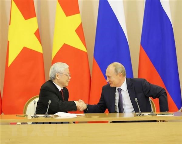 Tổng Bí thư Nguyễn Phú Trọng cùng Tổng thống Liên bang Nga Vladimir Putin gặp gỡ và phát biểu với báo chí sau hội đàm (Ảnh: Trí Dũng/TTXVN)