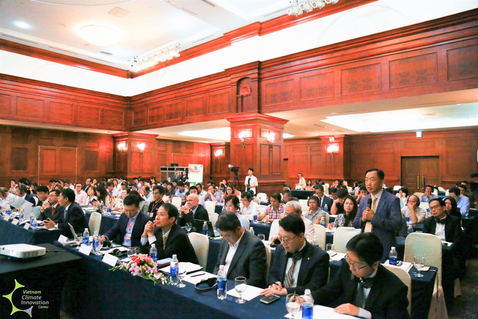 Rất nhiều nhà đầu tư, doanh nghiệp của Hàn Quốc và Việt Nam quan tâm đến sự ra đời của Quỹ đầu tư mạo hiểm Việt - Hàn tại Hội thảo “Hợp tác xây dựng hệ sinh thái khởi nghiệp Việt Nam - Hàn Quốc”