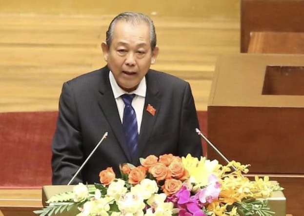 Phó Thủ tướng thường trực Trương Hòa Bình thay mặt Chính phủ trình bày báo cáo