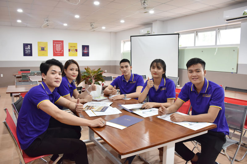 Sinh viên Đại học Phú Xuân