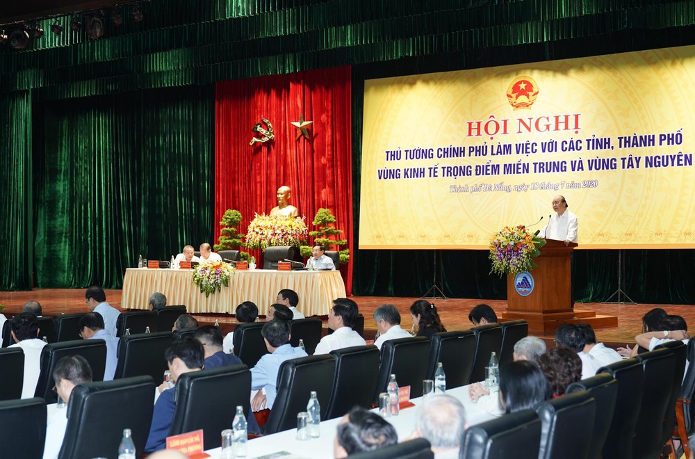 Chính phủ, Thủ tướng Chính phủ cam kết đồng hành cùng với các tỉnh, thành phố vùng KTTĐ miền Trung, các tỉnh Phú Yên, Khánh Hòa và vùng Tây Nguyên vượt qua mọi khó khăn, thách thức.