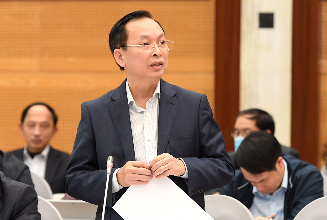 Phó Thống đốc NHNN Đào Minh Tú trả lời tại họp báo Chính phủ thường kỳ chiều 2/12 (Ảnh: Nhật Bắc)