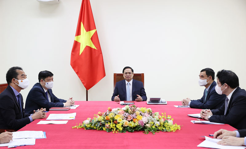 Thủ tướng Phạm Minh Chính điện đàm với Thủ tướng Pháp Jean Castex (Ảnh: BNG)