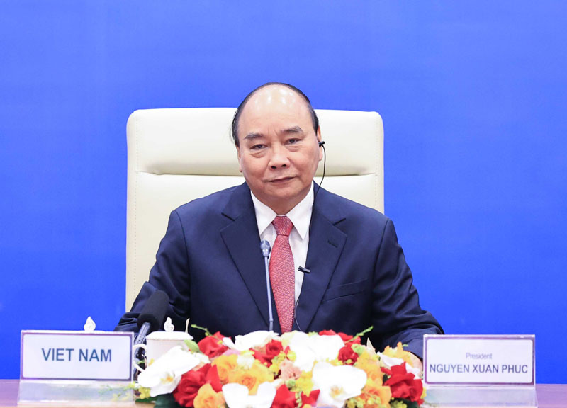 Chủ tịch nước Nguyễn Xuân Phúc tham dự Cuộc họp không chính thức các nhà Lãnh đạo Kinh tế APEC (Ảnh: BNG)