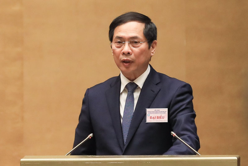 Bộ trưởng Ngoại giao Bùi Thanh Sơn trình bày tham luận tại Hội nghị Đối ngoại toàn quốc sáng 14/12 (Ảnh: Nhật Bắc)