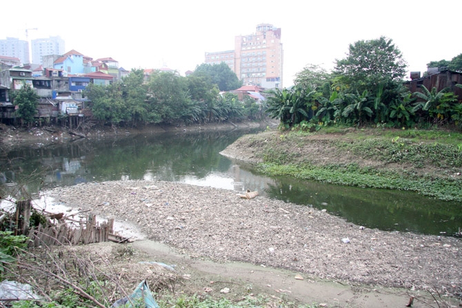 Tình trạng ô nhiễm xảy ra trên hệ thống sông Nhuệ
