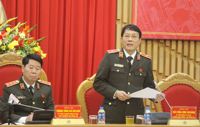 Thiếu tướng Lương Tam Quang - Chánh Văn phòng Bộ Công an thông tin tại cuộc họp báo
