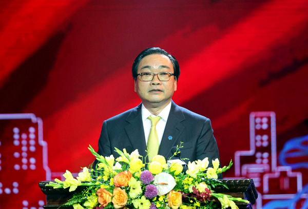 1Ủy viên Bộ Chính trị, Bí thư Thành ủy Hà Nội Hoàng Trung Hải