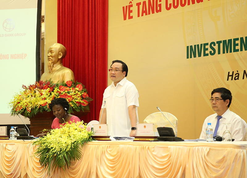 Phó thủ tướng Hoàng Trung Hải, Trưởng ban chỉ đạo Tái cơ cấu nông nghiệp đánh giá cao ý tưởng thành lập Câu lạc bộ các nhà đầu tư vào nông nghiệp (Ảnh: Thùy Liên)