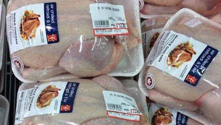 Đùi gà Mỹ nhập khẩu vào Việt Nam với giá rất rẻ